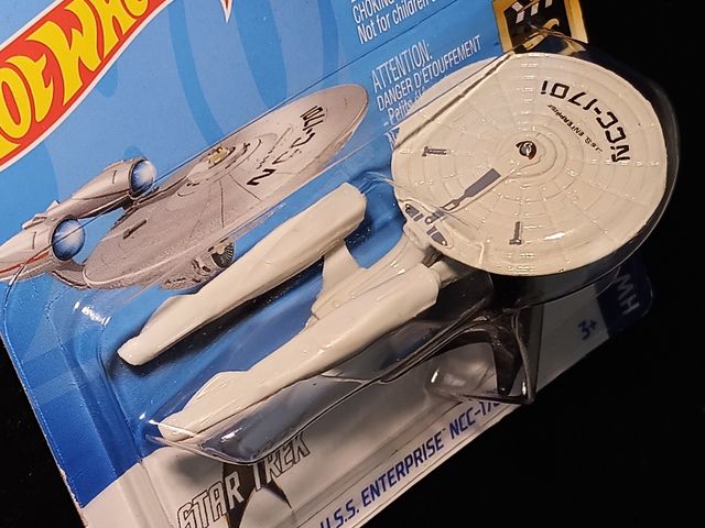 Hot wheels USS Enterprise NCC 1701