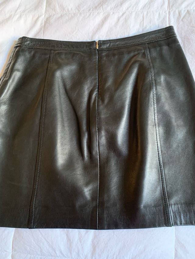 Falda de piel