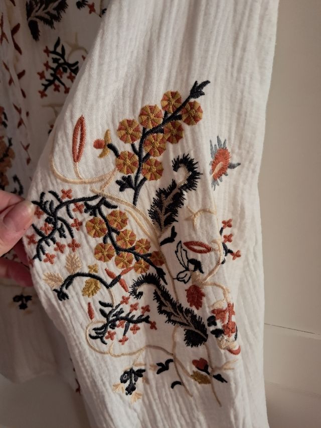 Camisa mujer algodón bordada