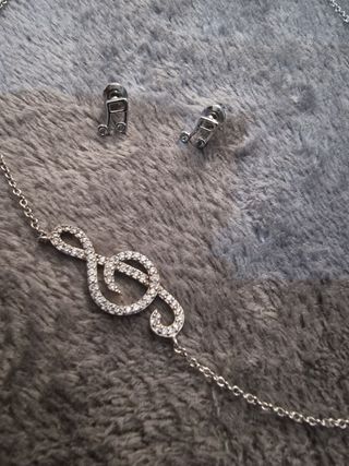 Collar y pendientes de acero inoxidable