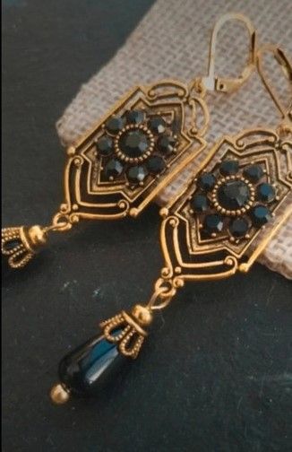 Belle epoque black earrings
