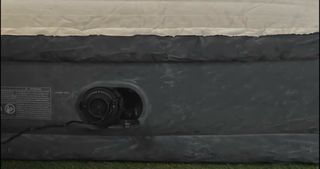 Materasso intex matrimoniale gonfiaggio a corrente