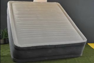 Materasso intex matrimoniale gonfiaggio a corrente