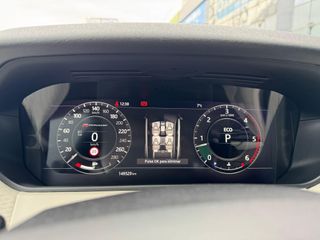 LAND_ROVER Range Rover Velar 3.0D D300 R-Dynamic SE 4WD Auto
