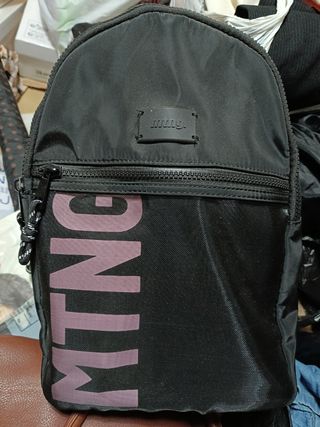 Mochila Mustang mujer y adolescente negra