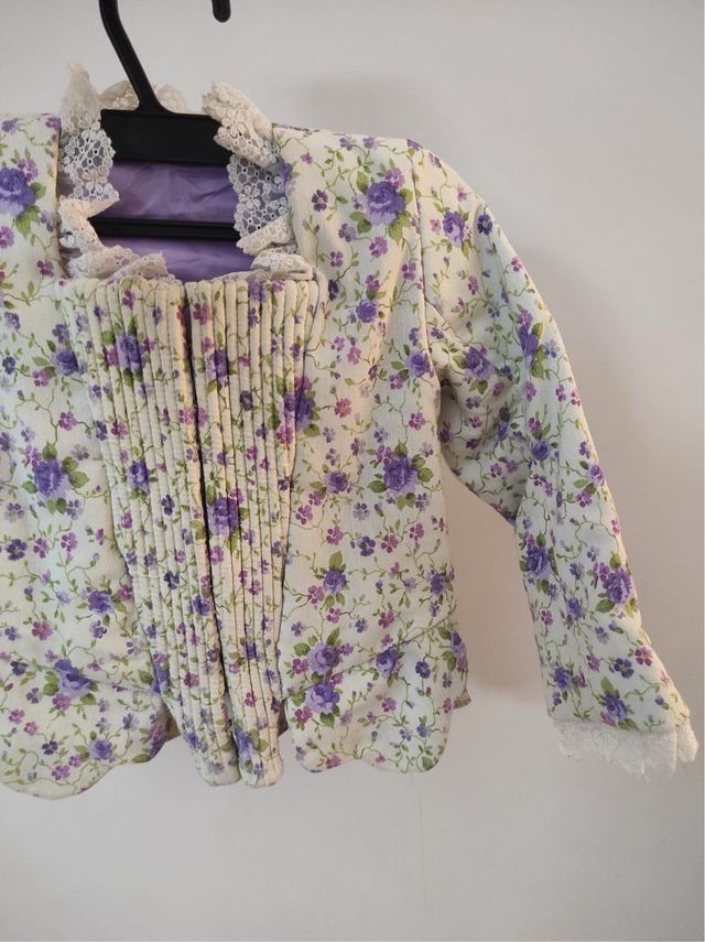 Alquilo traje fallera niña