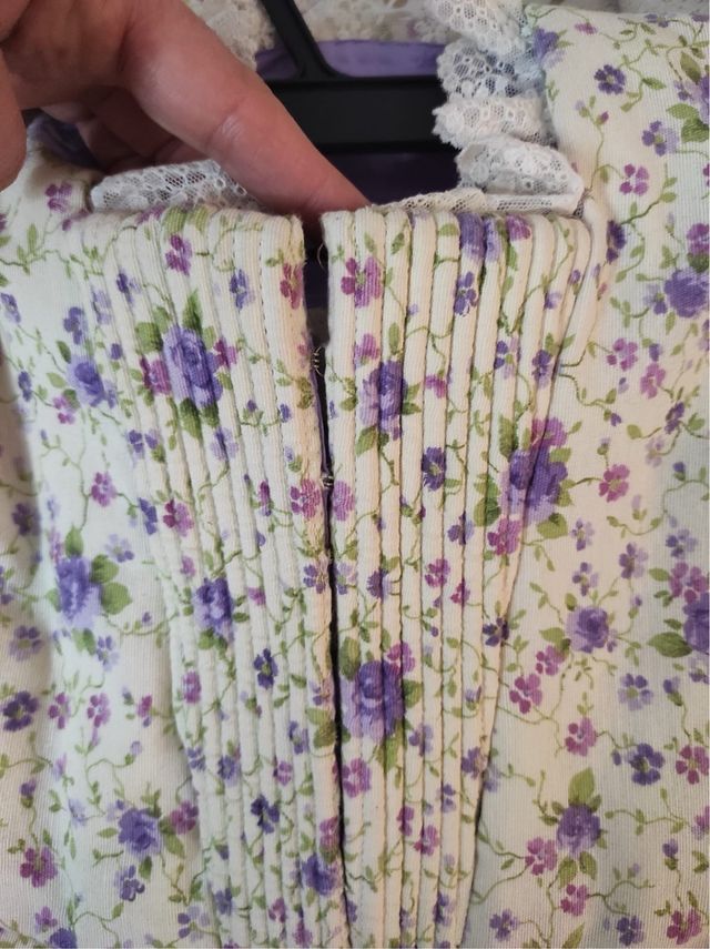 Alquilo traje fallera niña