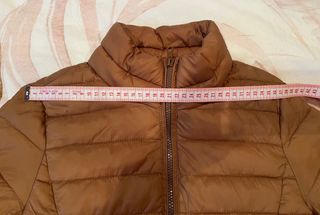 Cazadora acolchada camel. Only. XS.