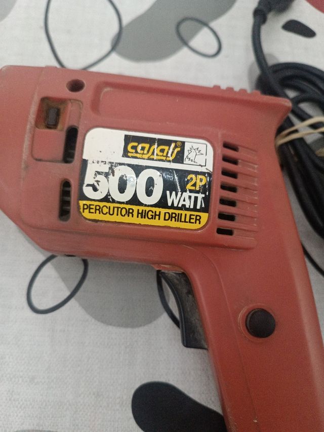 Taladro casals 500watt 10 brocas y 15 llaves allen
