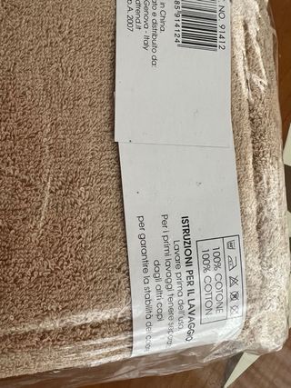 Set 3 salviette in cotone con cestino.