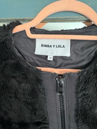 Abrigo pelo sintetico Bimba y Lola