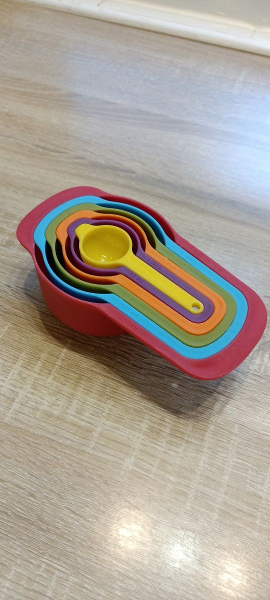 6 cucharas medidoras nuevas