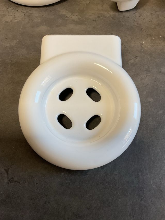 Accesorio baño vintage ceramica.