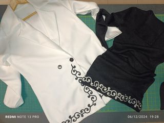 Cappotto bianco ricamato