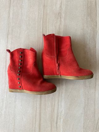 Botines rojos de Ilario Ferucci de piel