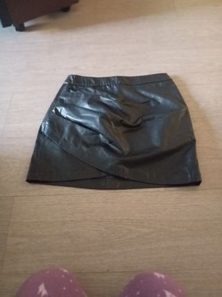Falda tipo cuerro,forrada