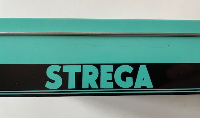 Scatola di latta Vintage Strega, azzurra e nera