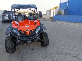 Buggy cf moto 
