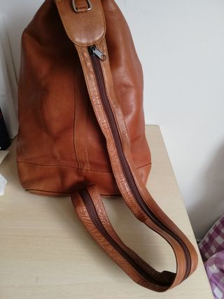 Bolso, mochila de piel