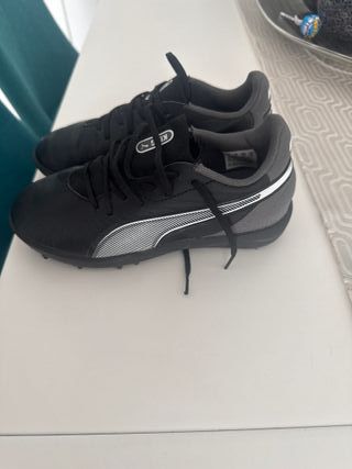 Botas de fútbol multitacos