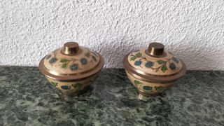 Dos cuencos de latón vintage