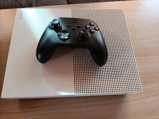 XBOX ONE S 500GB