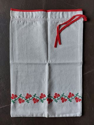 Sacchetto in cotone ricamato a mano