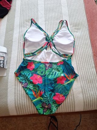 BAÑADOR SIN ESTRENAR