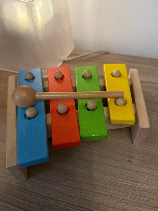 Xilofono de madera juguete