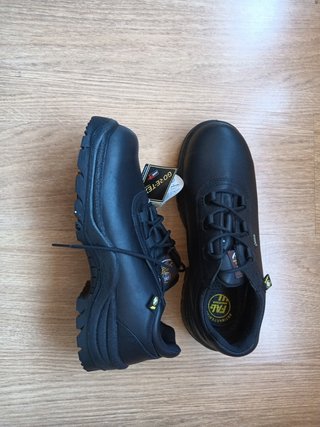 FAL zapato seguridad T44