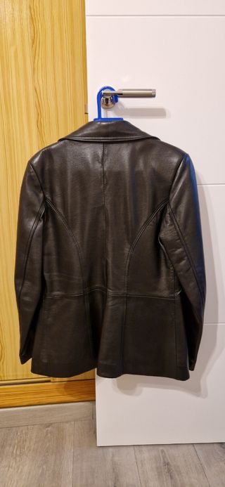CHAQUETA DE PIEL