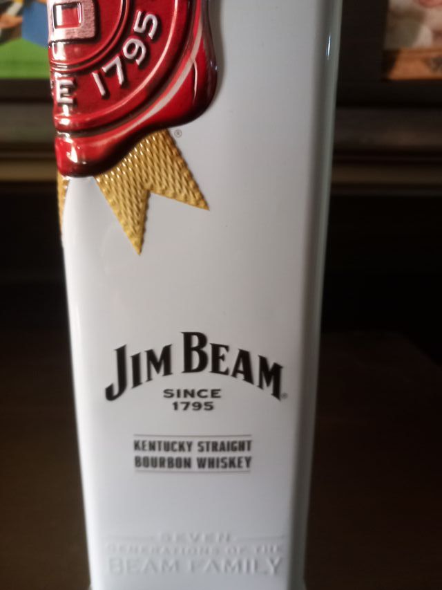 Jim Beam può