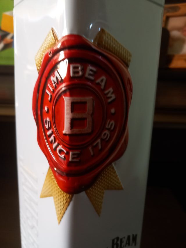 Jim Beam può