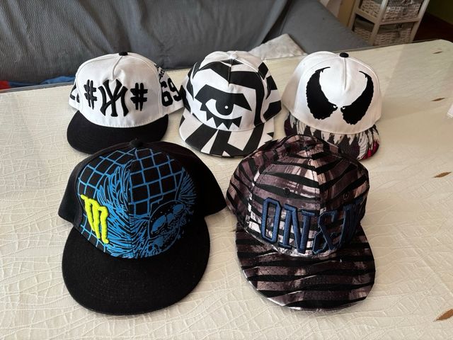 Lote de Gorras Planas hombre / niño