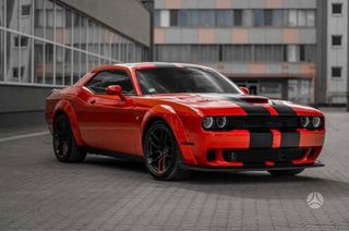 Dodge Challenger scart pack SRT V8. 6.4