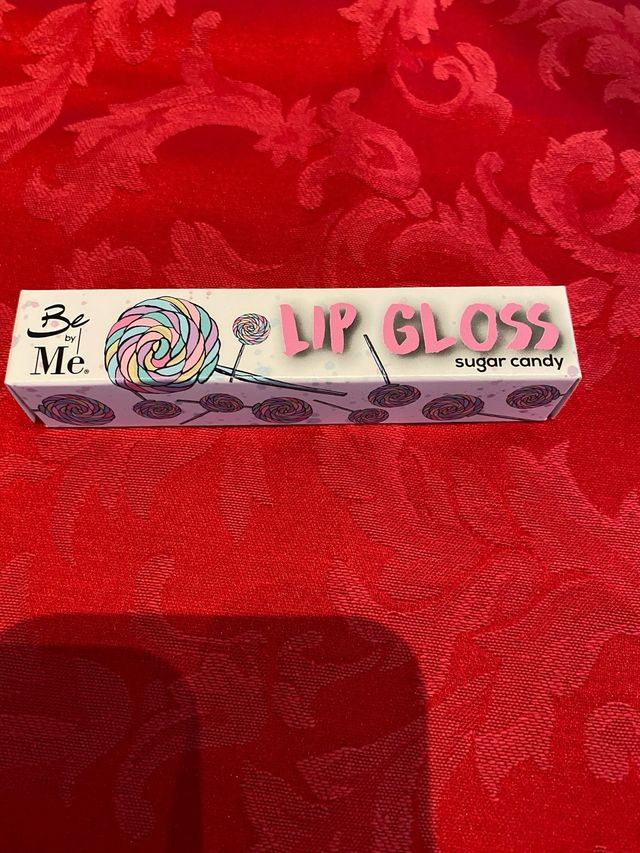 Lip gloss