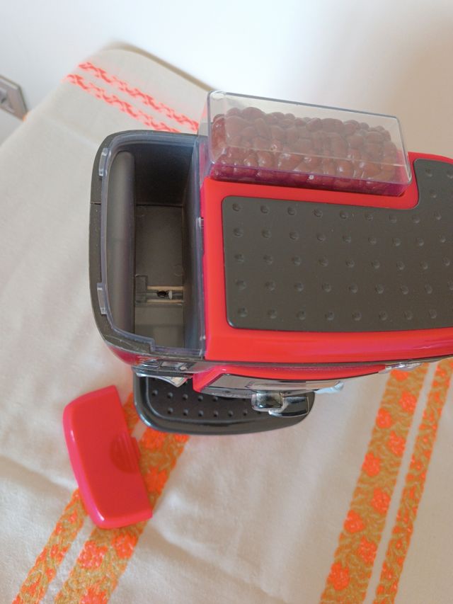 Cafetera de juguete.