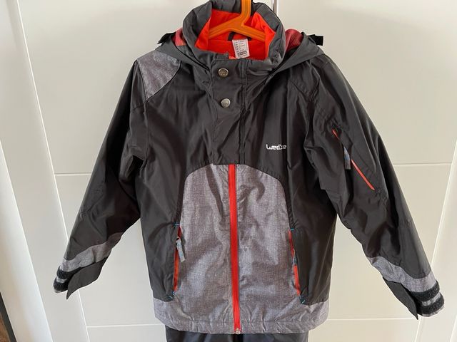 Pantalon y chaqueta de esqui