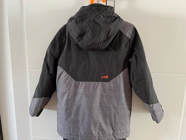 Pantalon y chaqueta de esqui