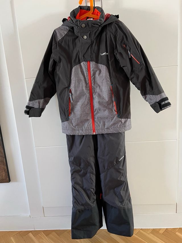 Pantalon y chaqueta de esqui