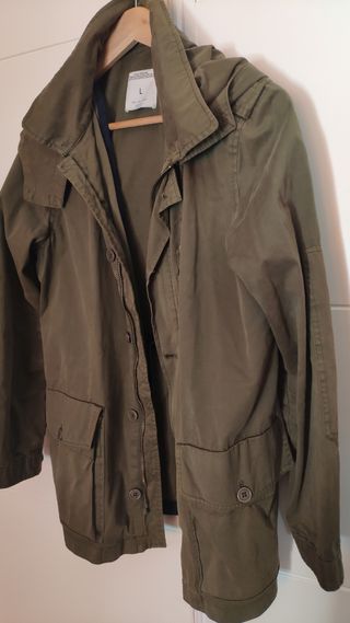 Parka de Zara verde caqui talla L