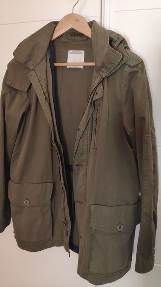 Parka de Zara verde caqui talla L