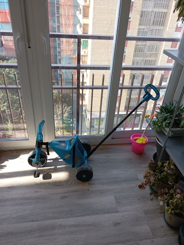 Triciclo. Urge venta. Buen estado