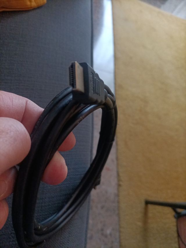 Cable HDMI with ethernet