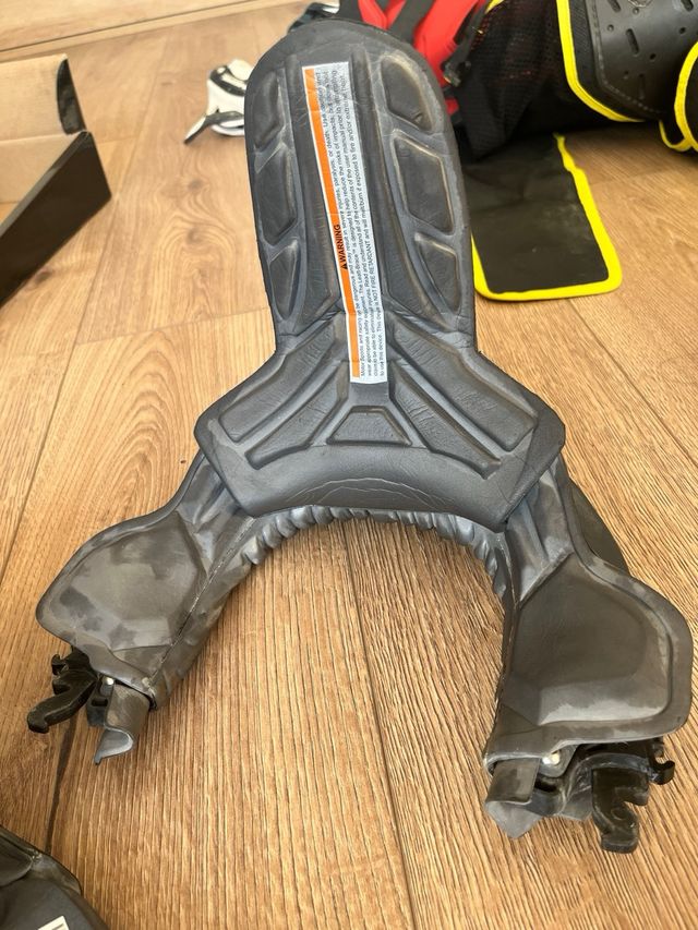 collarin leatt brace