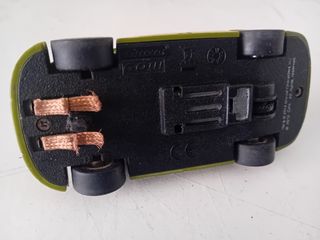 COCHE PARA SCALEXTRIC COMPACT 1/43 Y CARRERA GO//