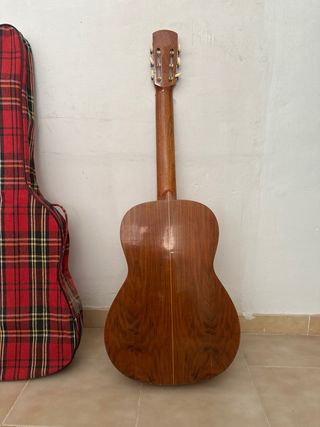 Guitarra clásica Española Raimundo de los años 60