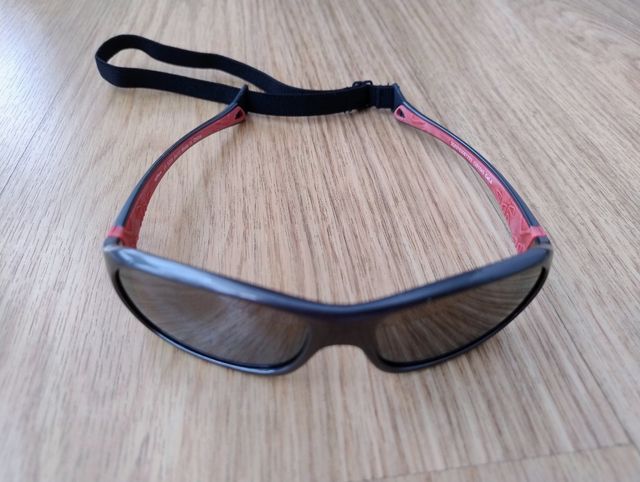 Gafas y casco de nieve para niños