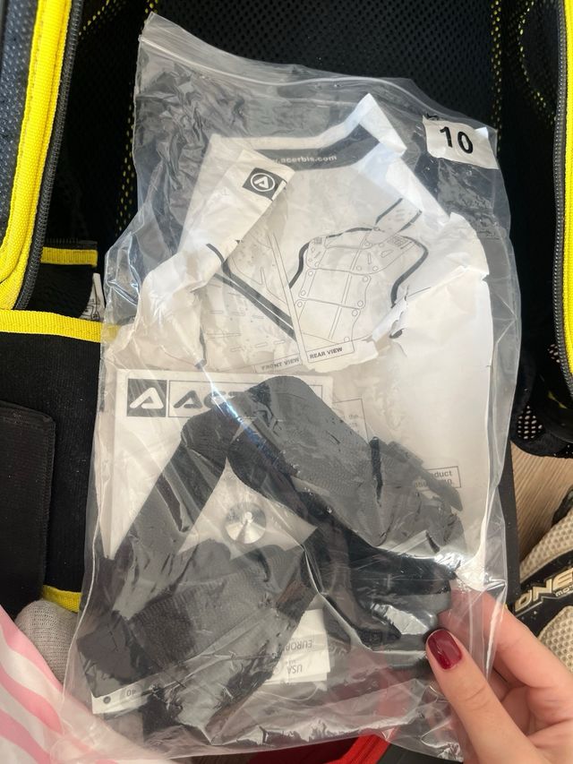 Protecciones Alpinestars y Acerbis