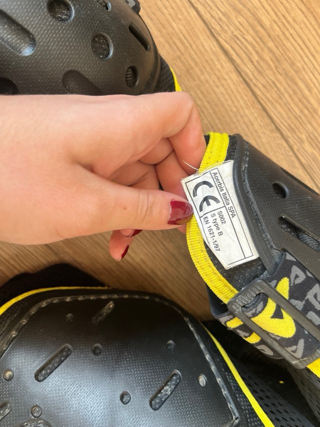 Protecciones Alpinestars y Acerbis